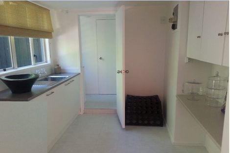 Photo of property in 2/15 Mcleod Road, Henderson, Auckland, 0612