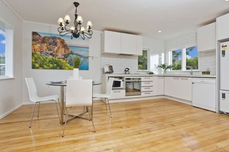 Photo of property in 1/97 Eskdale Road, Birkdale, Auckland, 0626