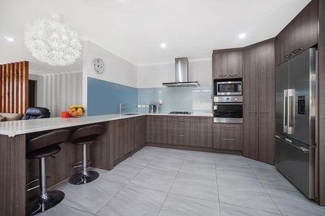 Photo of property in 72 Arion Road, Takanini, 2112