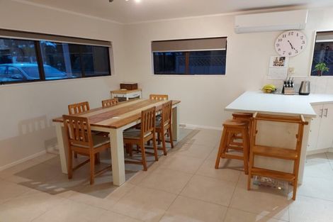 Photo of property in 15 Litchfield Place, Clarks Beach, 2122