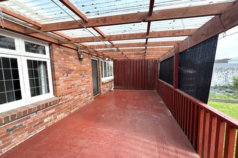 Photo of property in 17 Jasper Avenue, Mount Roskill, Auckland, 1041