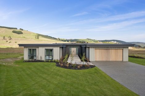 Photo of property in 12 The Fairways, Kinloch, Taupo, 3377