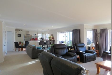 Photo of property in 37 Mary-ellen Place, Coromandel, 3506