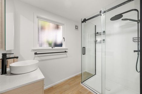 Photo of property in 33 Milton Terrace, Picton, 7220