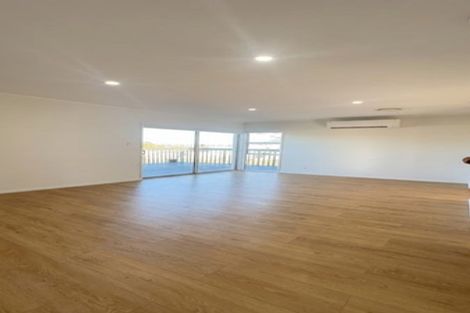 Photo of property in 2 Gambare Place, Wattle Downs, Auckland, 2103