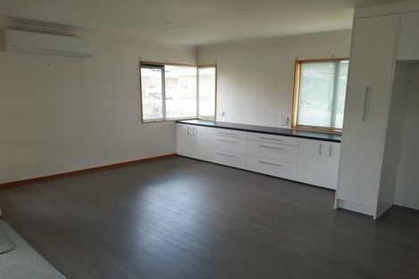 Photo of property in 9 Edgecombe Court, Roslyn, Palmerston North, 4414