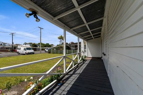 Photo of property in 10 Norman Street, Lower Vogeltown, New Plymouth, 4310