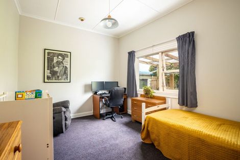 Photo of property in 22 Cutfield Street, Inglewood, 4330