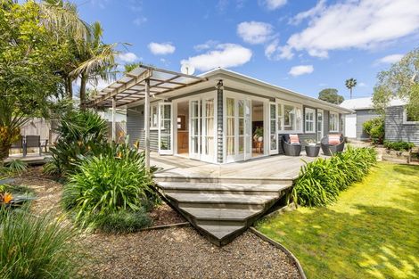 Photo of property in 7a Leonard Road, Mount Wellington, Auckland, 1060