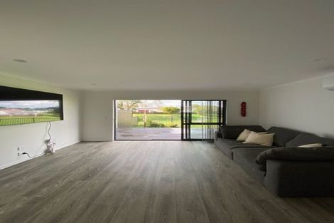 Photo of property in 15e Sealord Place, Manurewa, Auckland, 2102