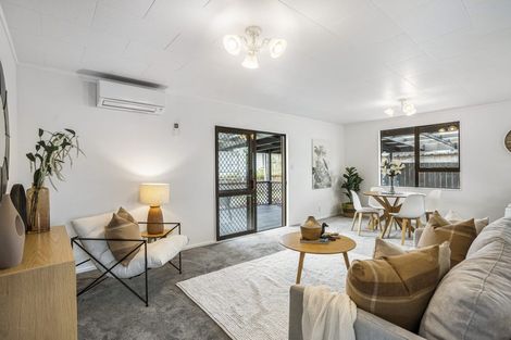 Photo of property in 2/23 Powrie Street, Glenfield, Auckland, 0629