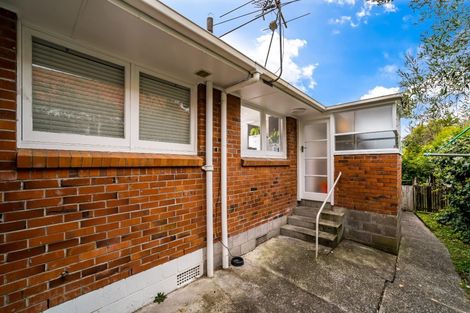 Photo of property in 2/303 Rangatira Road, Beach Haven, Auckland, 0626