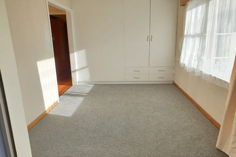 Photo of property in 11 College Road, Northcote, Auckland, 0627