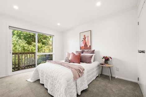 Photo of property in 60 Maungaraki Road, Korokoro, Lower Hutt, 5012