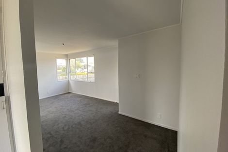 Photo of property in 8 Garth Place, Manurewa, Auckland, 2102