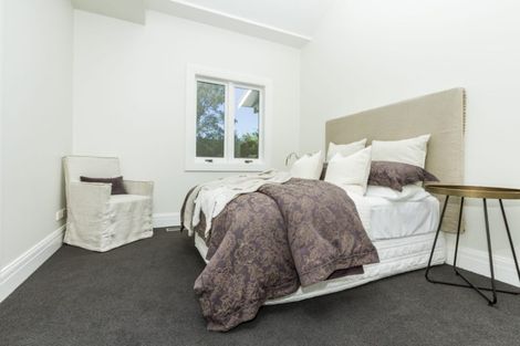 Photo of property in 24 Hinemoa Street, Birkenhead, Auckland, 0626