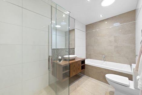 Photo of property in 48a Sunny Brae Crescent, Westmere, Auckland, 1022