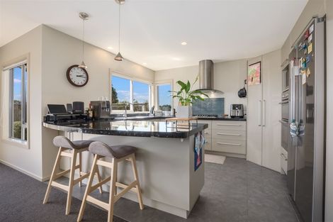 Photo of property in 30 Aotea Drive, Aotea, Porirua, 5024