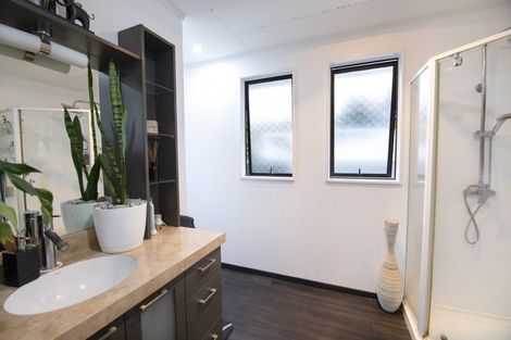 Photo of property in 1/11 Hetley Crescent, Taradale, Napier, 4112