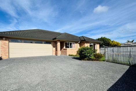 Photo of property in 30a Highfields Terrace, Henderson, Auckland, 0612