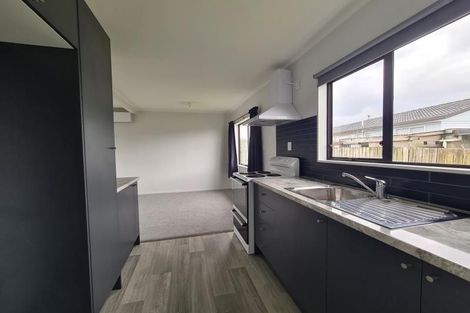 Photo of property in 1/22 Etherton Drive, Weymouth, Auckland, 2103