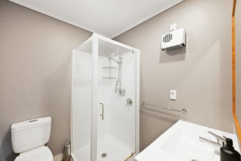 Photo of property in 58 Garden Heights Avenue, Glenview, Hamilton, 3206