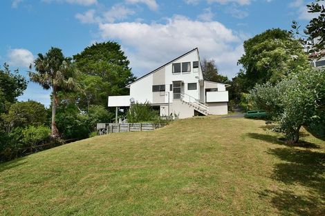 Photo of property in 39 Hillcrest Road, Hatfields Beach, Orewa, 0931