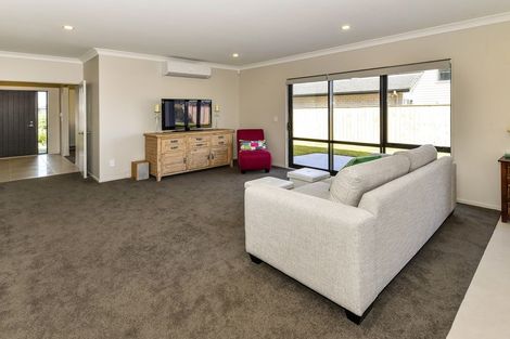 Photo of property in 7 Kuhanui Drive, Karaka, Papakura, 2113