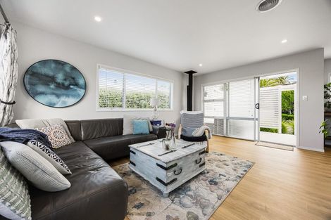 Photo of property in 29 Brigitte View, Snells Beach, 0920