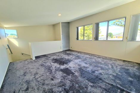 Photo of property in 223 Penrose Road, Mount Wellington, Auckland, 1060