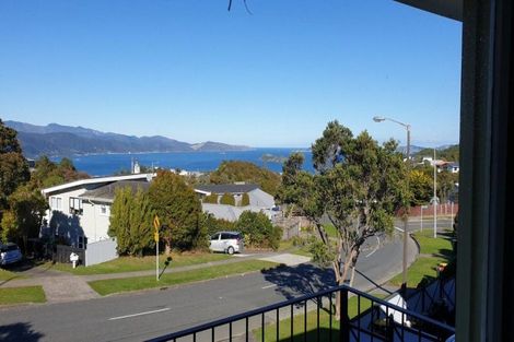 Photo of property in 231 Dowse Drive, Maungaraki, Lower Hutt, 5010