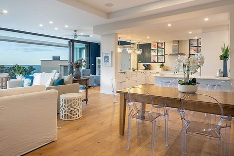 Photo of property in 2/214a Lake Road, Hauraki, Auckland, 0622