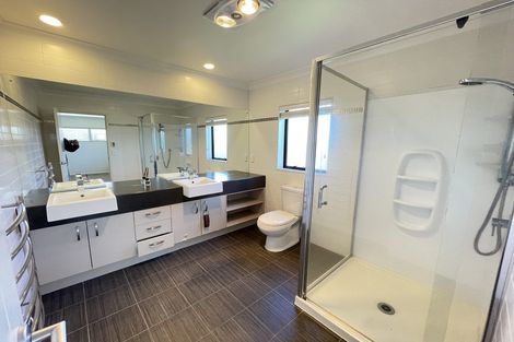 Photo of property in 9 Wye Oak Drive, Schnapper Rock, Auckland, 0632