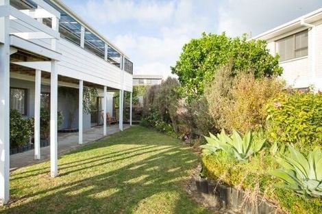 Photo of property in 94 Torkar Road, Clarks Beach, 2122