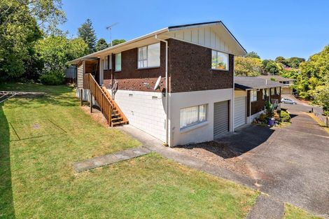 Photo of property in 2/12 Newstead Avenue, Browns Bay, Auckland, 0632