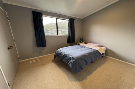 Photo of property in 26 Fiona Grove, Karori, Wellington, 6012
