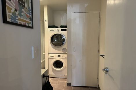 Photo of property in St Peters Apartments, 2e/192 Willis Street, Te Aro, Wellington, 6011
