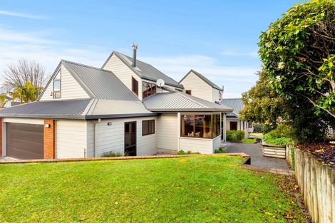 Photo of property in 3 Clearwater Cove, West Harbour, Auckland, 0618