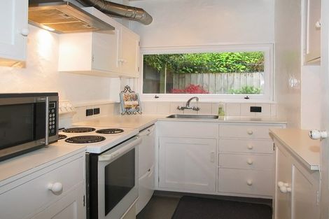 Photo of property in 18/10 Pitarua Street, Thorndon, Wellington, 6011