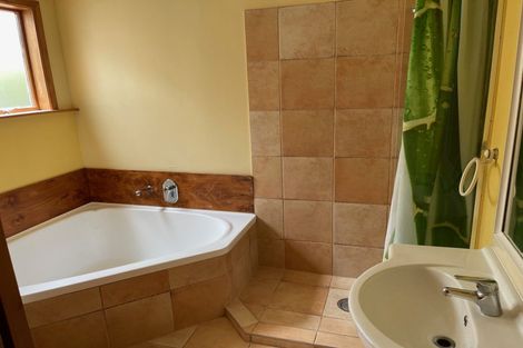 Photo of property in 55 Forrest Hill Road, Milford, Auckland, 0620