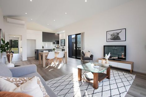 Photo of property in 1 Lamont Place, Waikanae, 5036