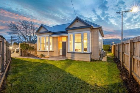 Photo of property in 184 Kenmure Road, Kenmure, Dunedin, 9011