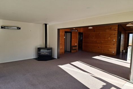 Photo of property in 8 Daniell Street, Bulls, 4818