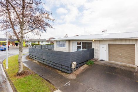 Photo of property in 1 Abraham Crescent, Milson, Palmerston North, 4414