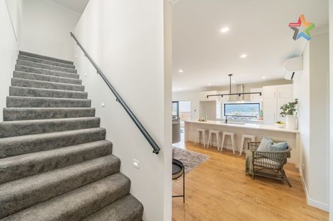 Photo of property in 12 Poto Road, Normandale, Lower Hutt, 5010