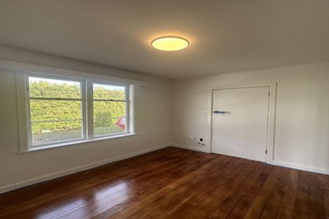 Photo of property in 479 Waitakere Road, Taupaki, Henderson, 0782