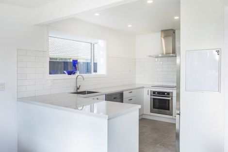 Photo of property in 107 Lowry Avenue, Redwood, Christchurch, 8051