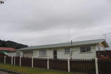 Photo of property in 4 Mills Street, Runanga, 7803