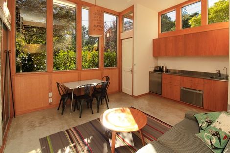 Photo of property in 8 Albert Street, Island Bay, Wellington, 6023