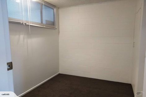 Photo of property in 2/3 Tralee Place, Hillcrest, Hamilton, 3216